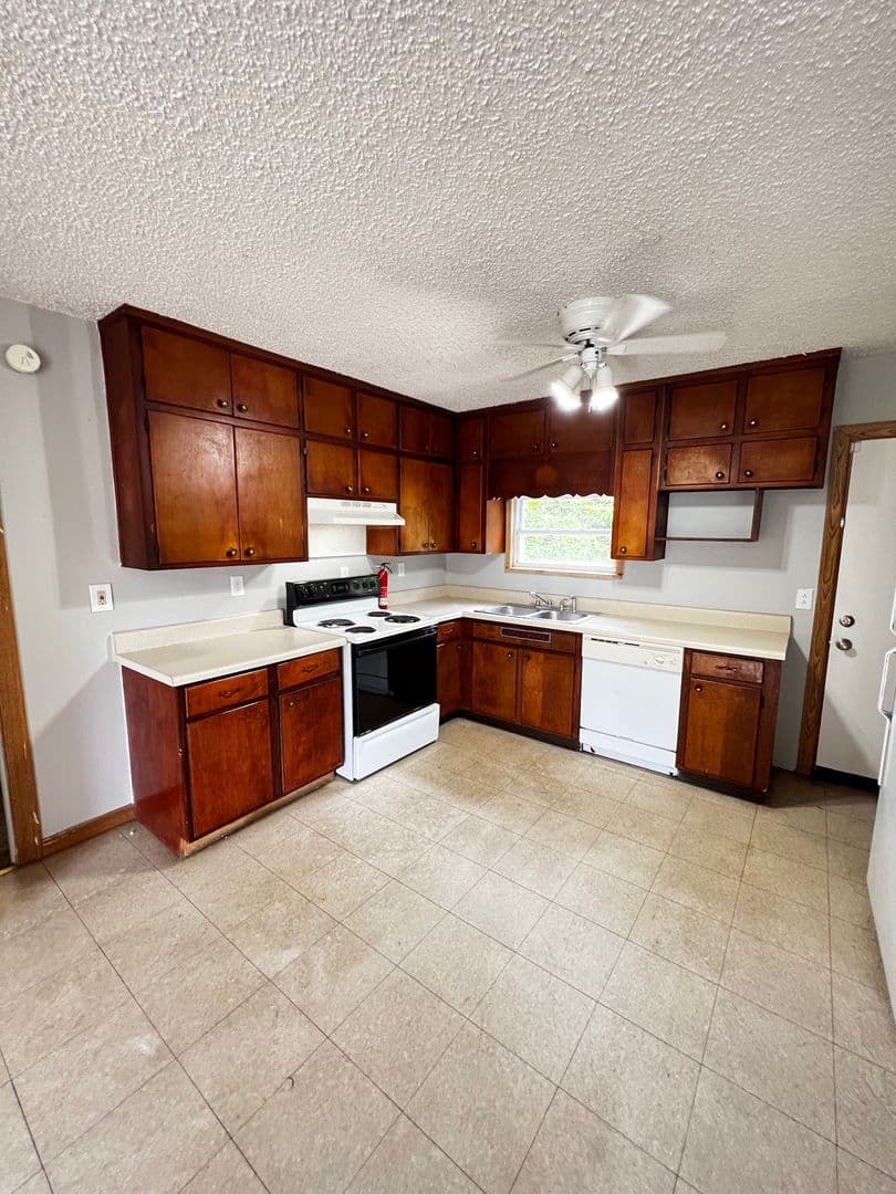 Jacksonville House: 1847 Loyola Drive