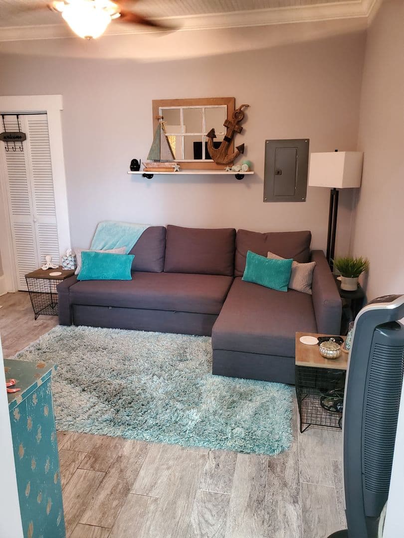 Jacksonville Beach House: 530 2nd St