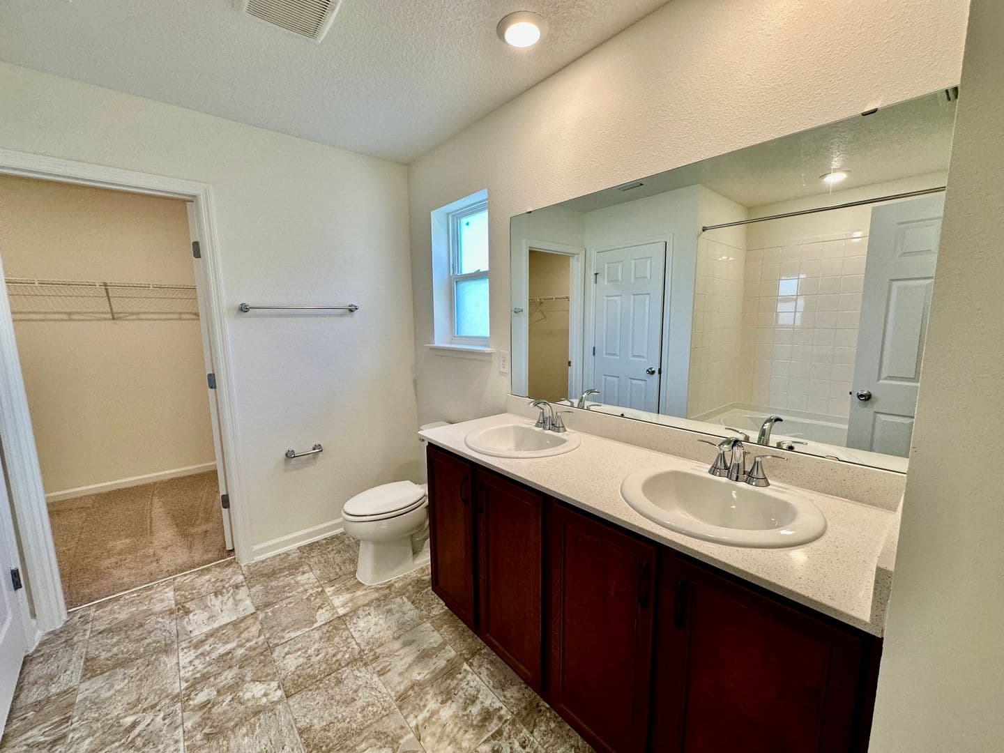 St Johns House: 192 Rambling Brook Trail