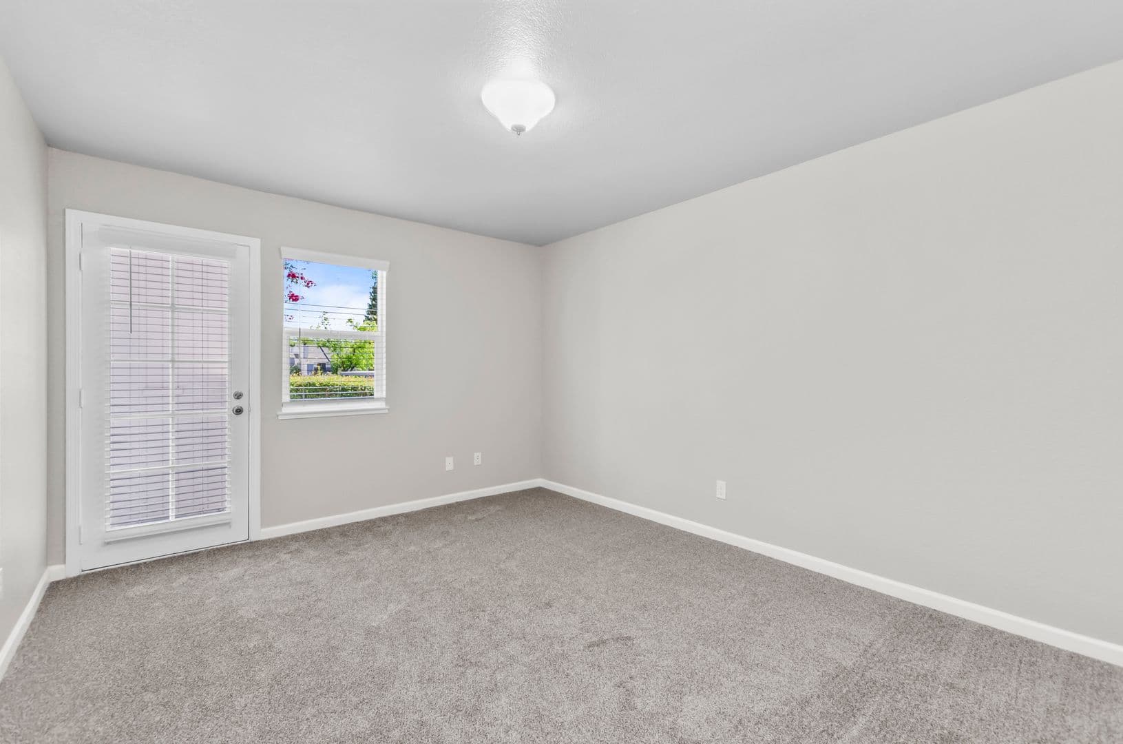 Citrus Heights Apartment: 12633 Fair Oaks Blvd