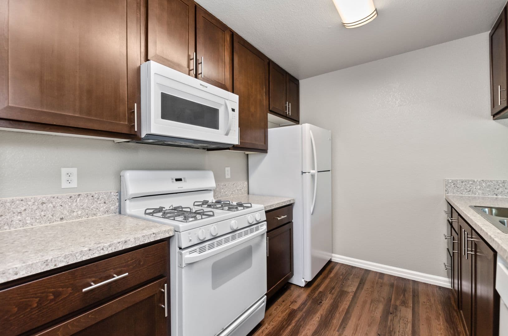 Citrus Heights Apartment: 12633 Fair Oaks Blvd