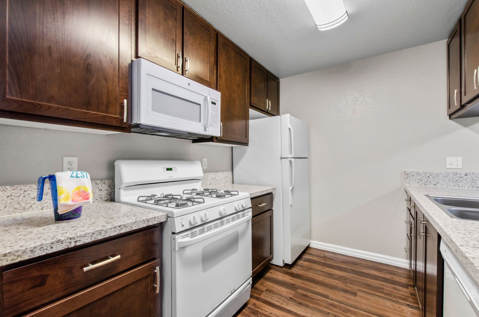 Citrus Heights Apartment: 12633 Fair Oaks Blvd