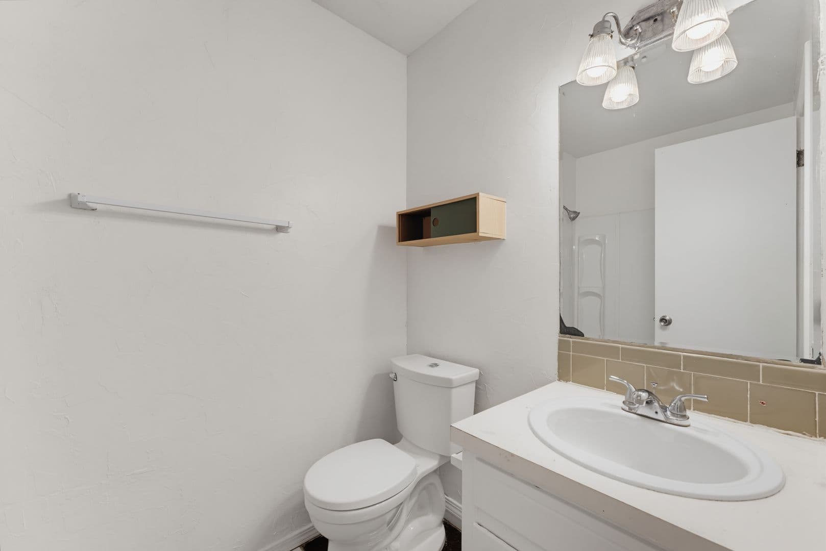 Springdale House: 2501 N Jill Circle