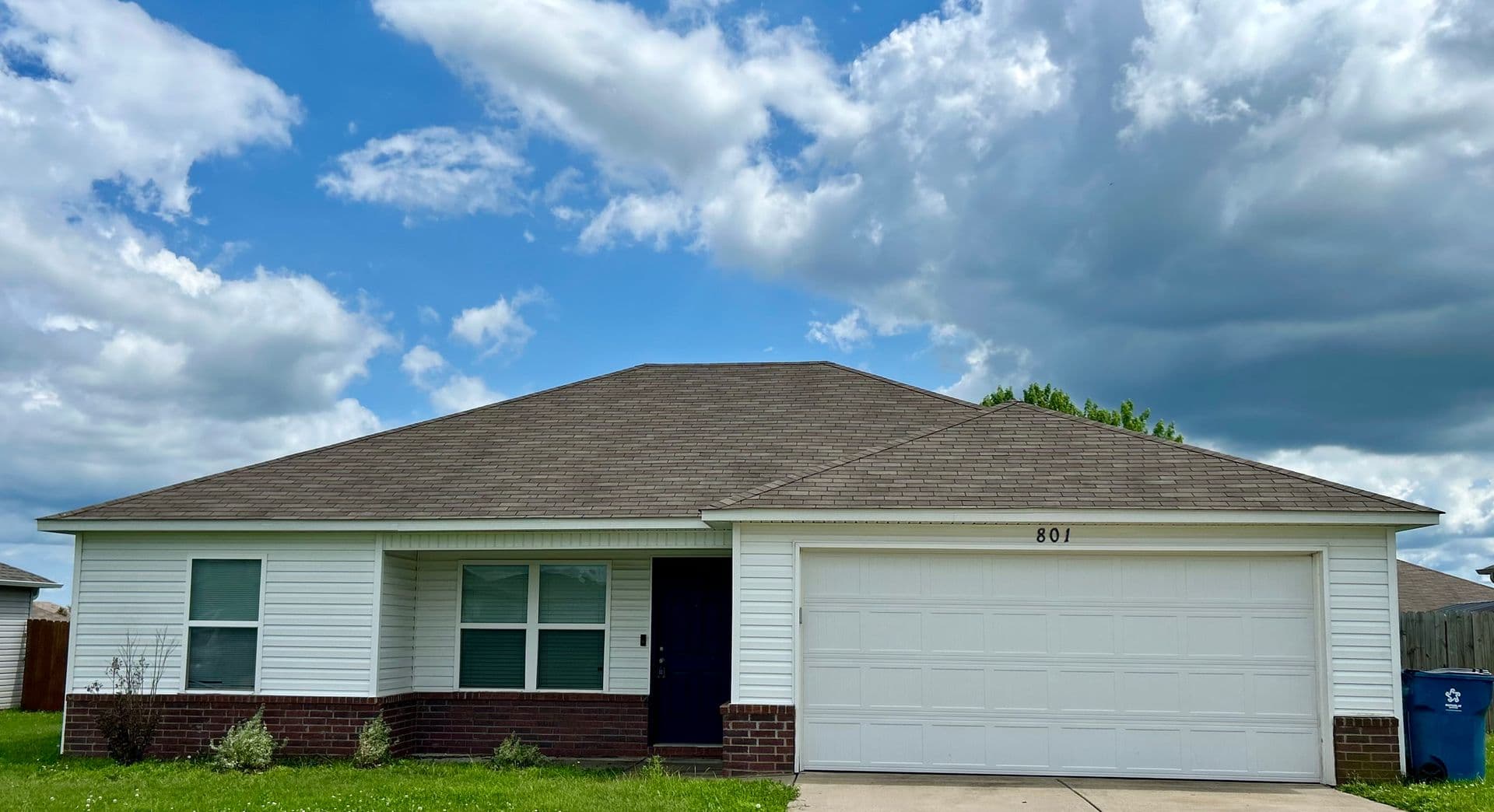 Bentonville House: 801 NW 68th Avenue