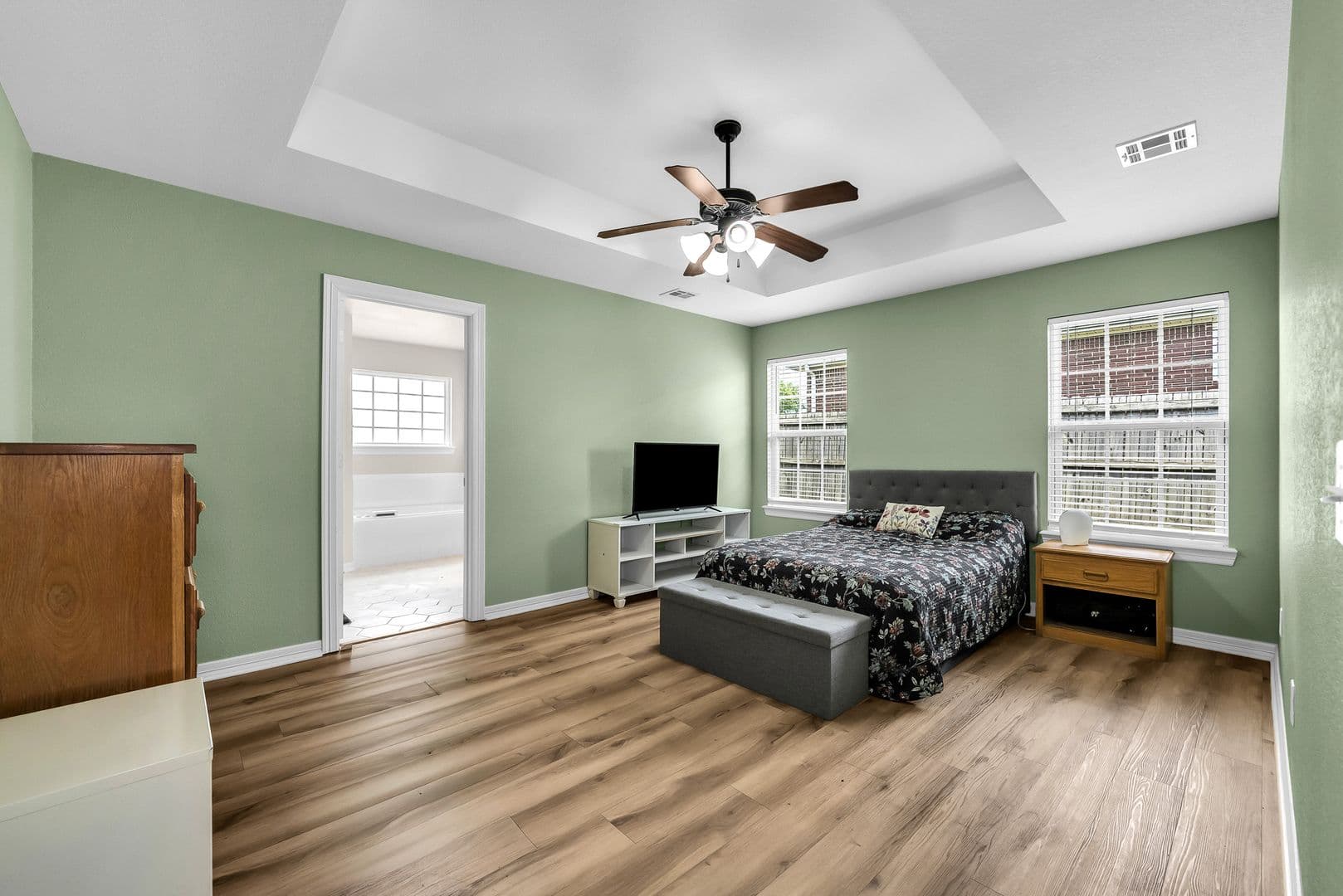 Centerton House: 511 Dewberry Lane