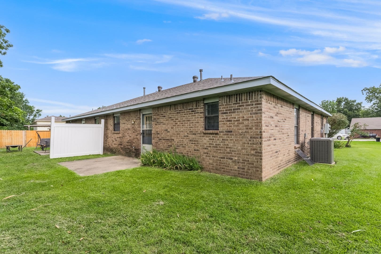 Bentonville House: 7 Jonquilla Unit A