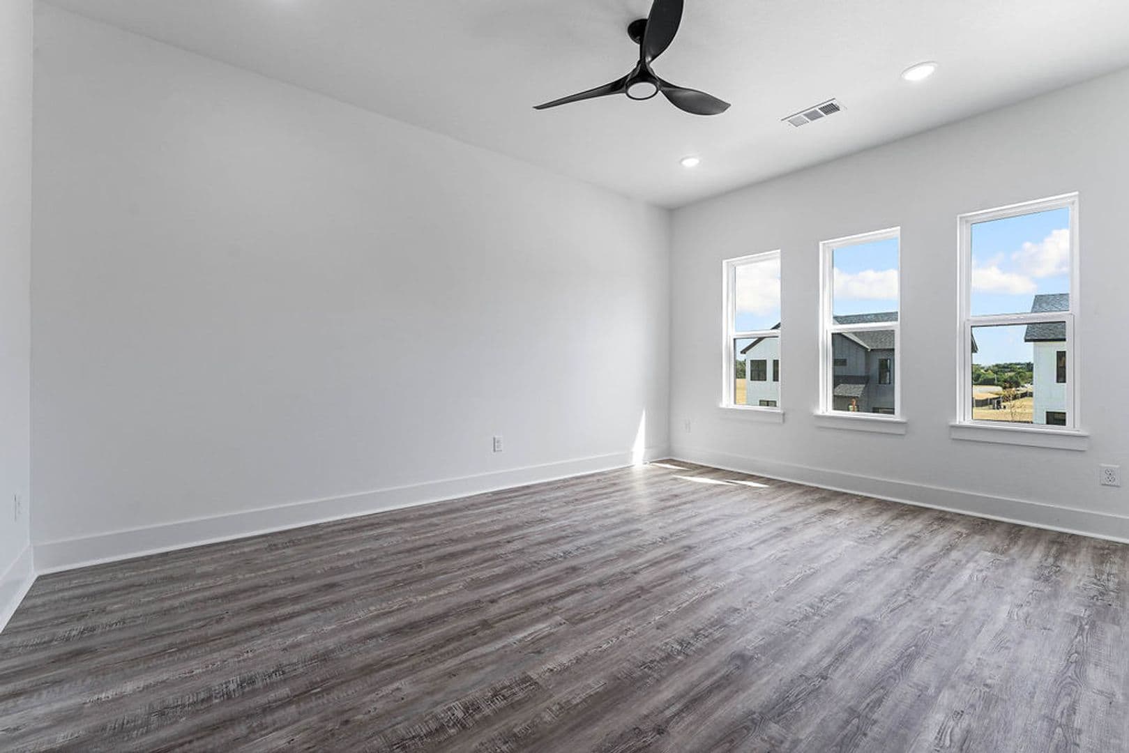 Rogers House: 2602 W BERKELEY AVE