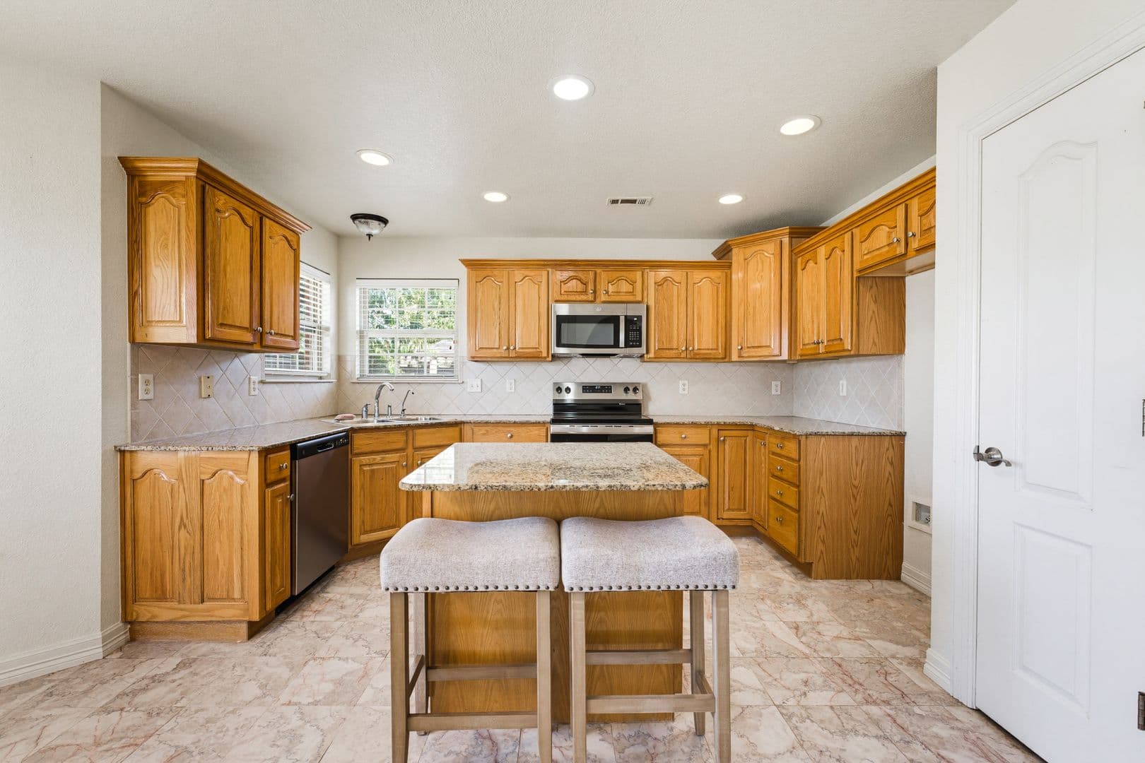 Springdale House: 2034 willow ridge ave