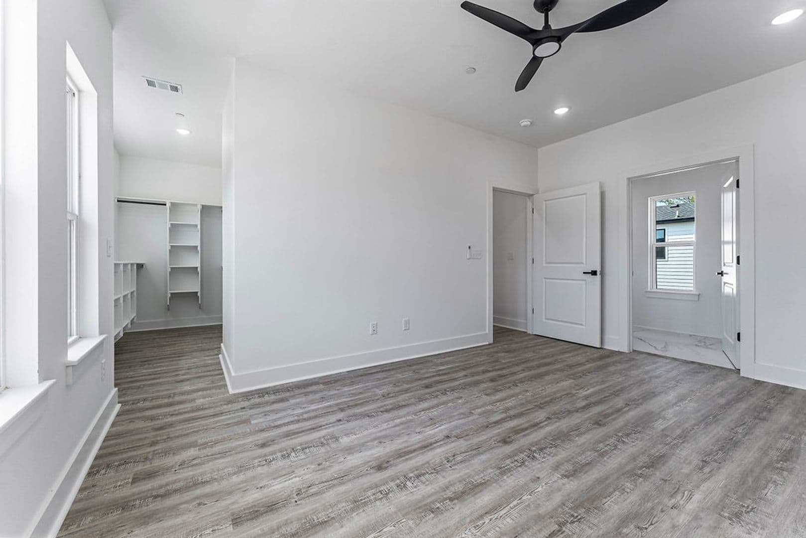 Rogers House: 2603 W BERKELEY AVE