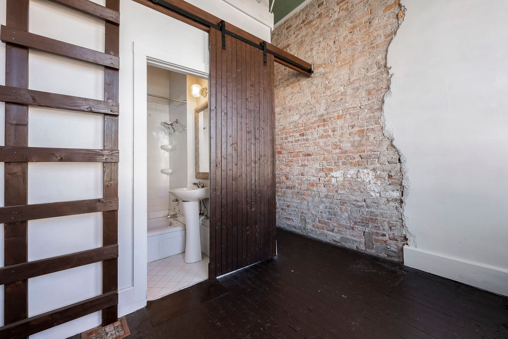 Springdale House: 103 Holcomb St - Joseph Costello