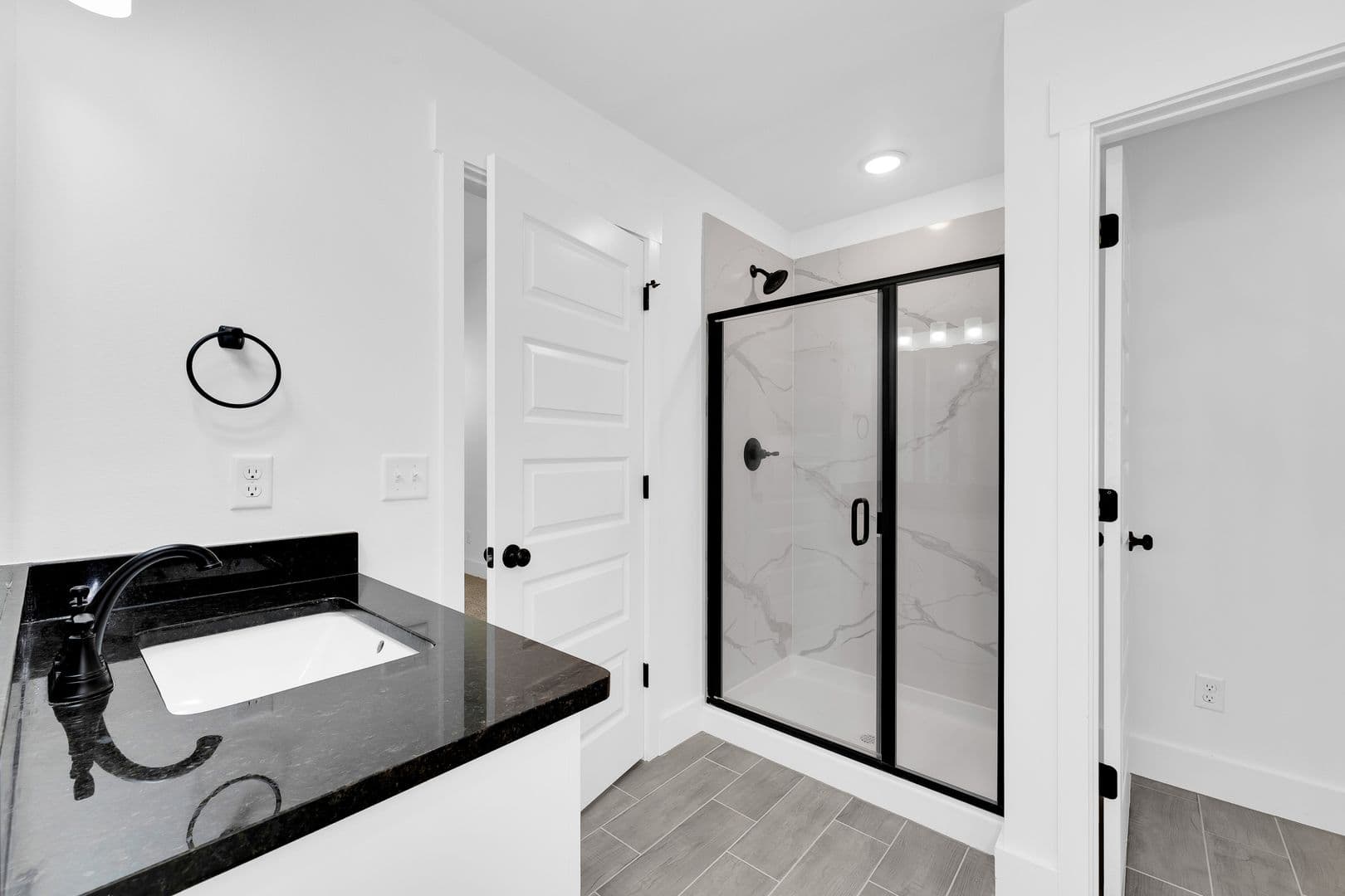 Centerton House: 1410 Emmerson St