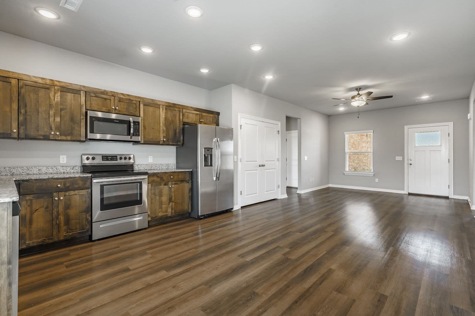 Centerton House: 241 Williams Court