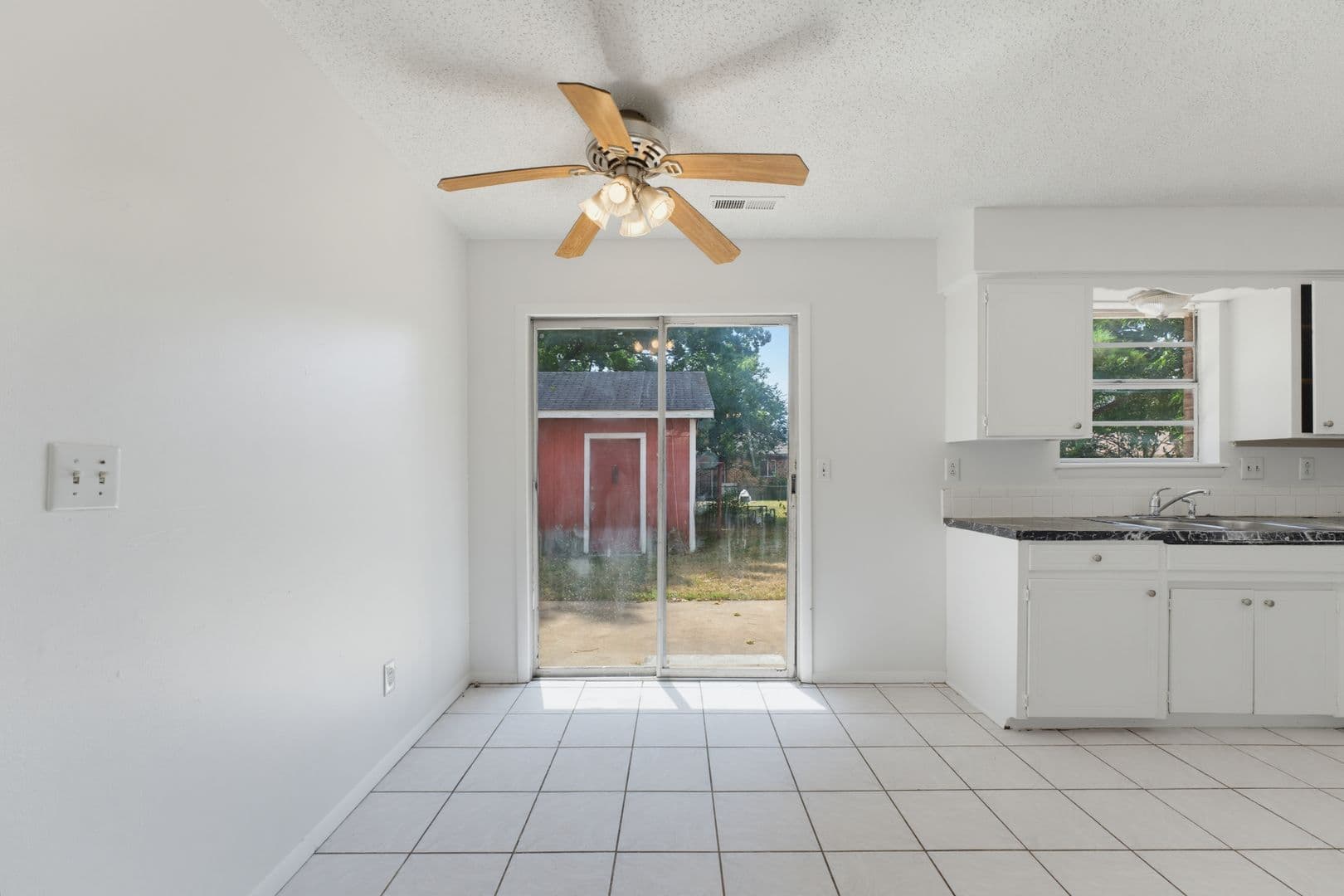 Springdale House: 2501 N Jill Circle