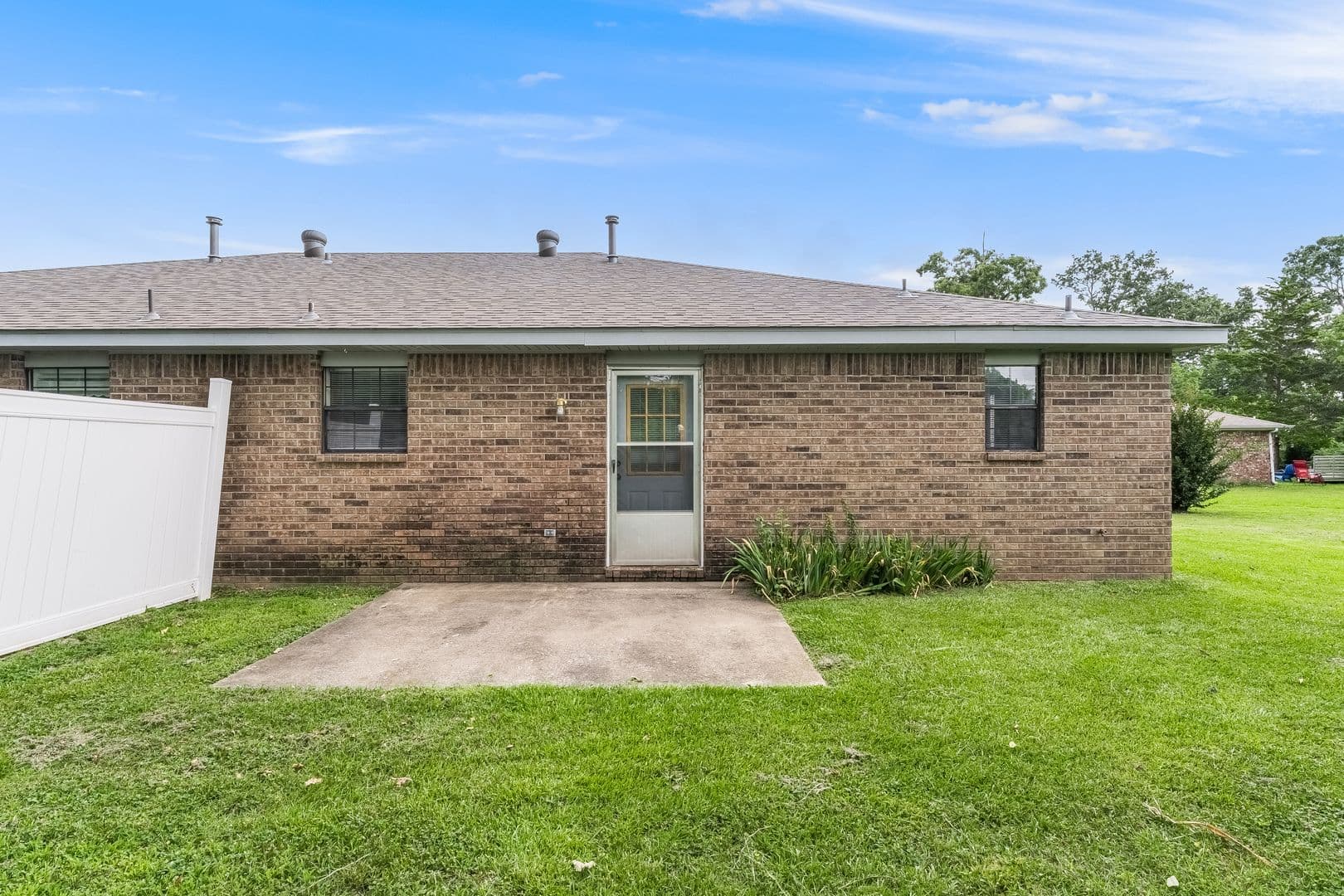 Bentonville House: 7 Jonquilla Unit A