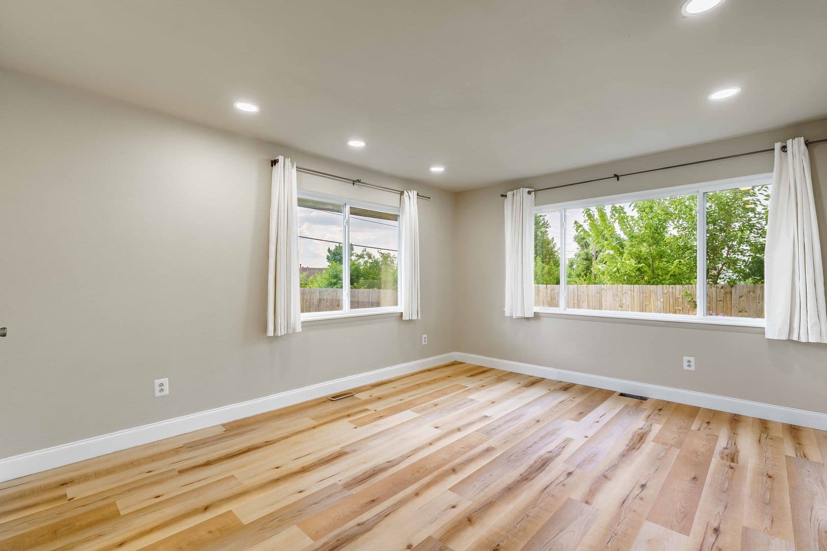 Rogers House: 916 S  16th