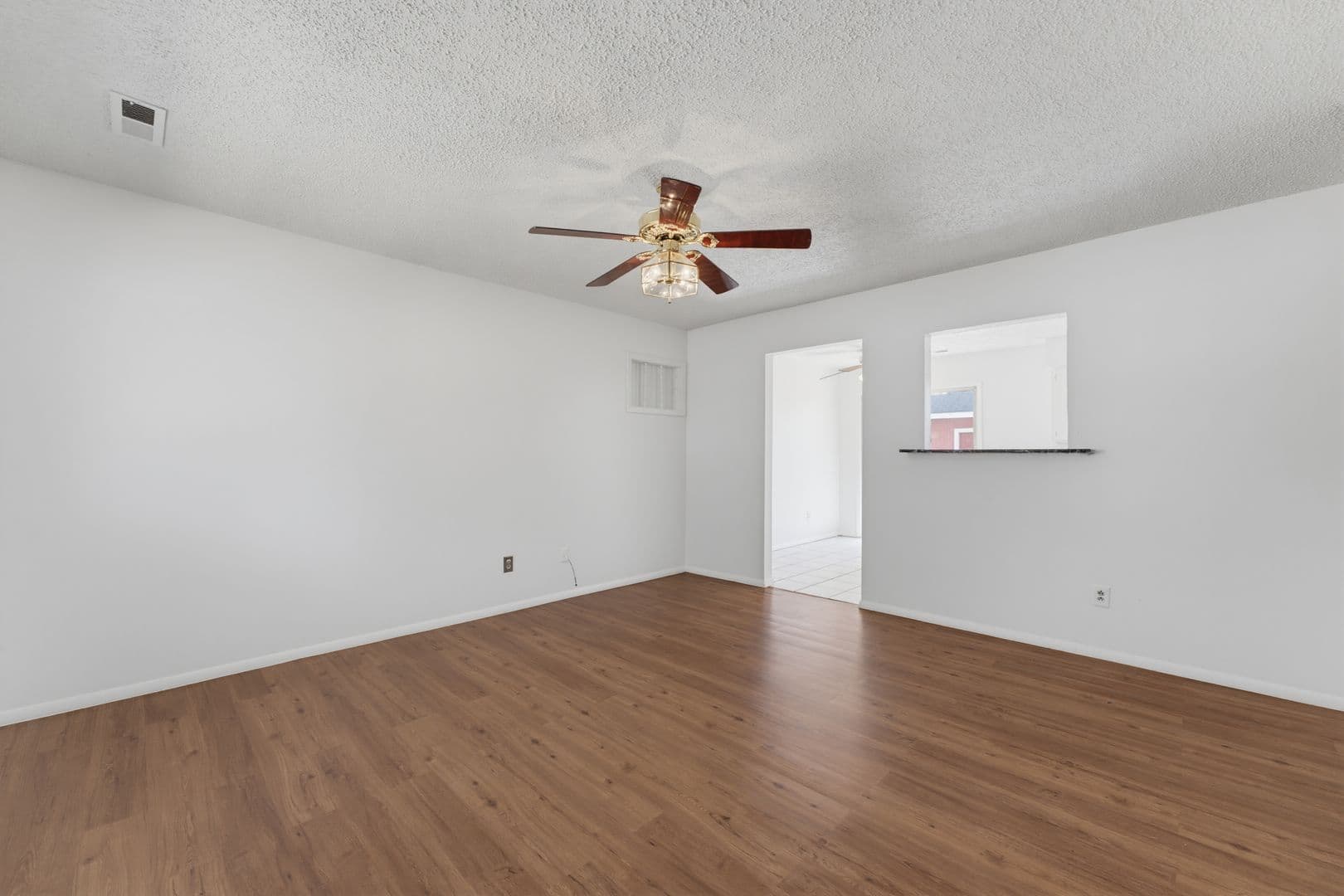 Springdale House: 2501 N Jill Circle