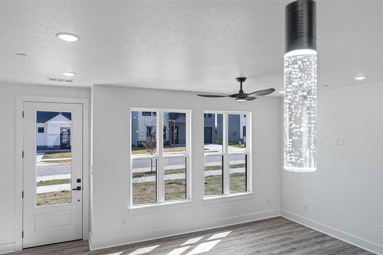 Rogers House: 2602 W BERKELEY AVE