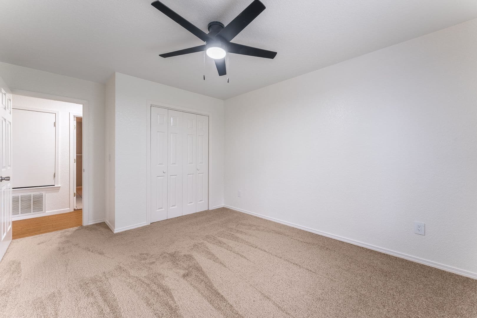 Bentonville House: 7 Jonquilla Unit A