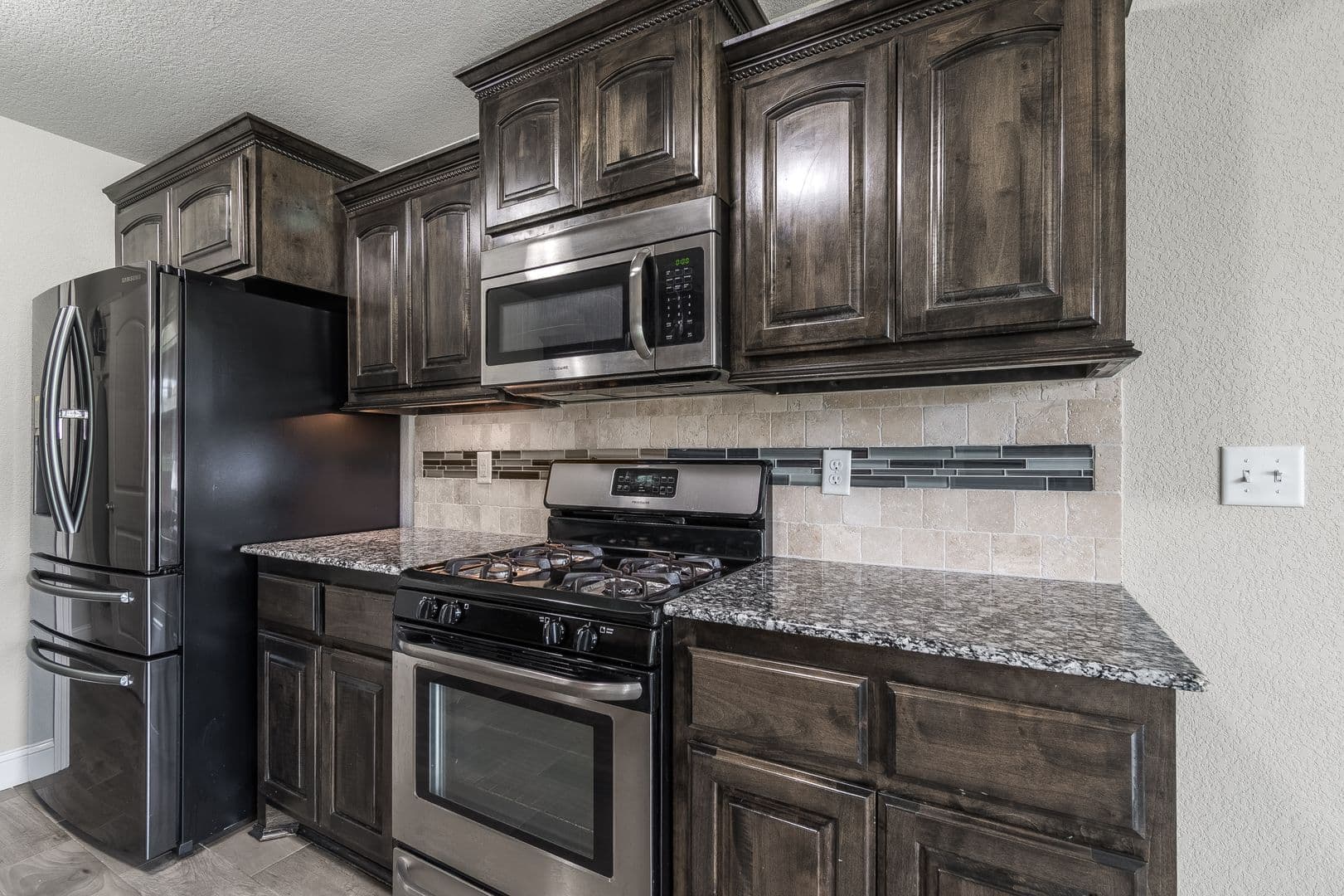 Pea Ridge House: 457 Harper Drive