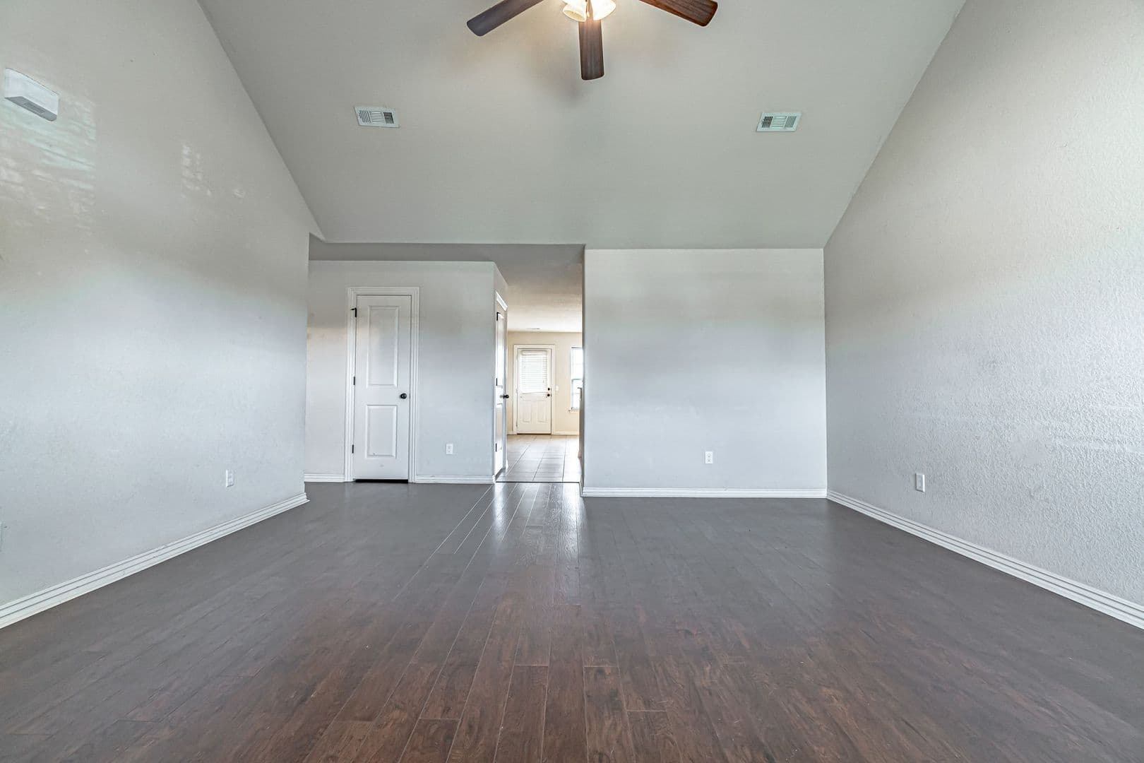 Centerton House: 926 Kensington Dr.