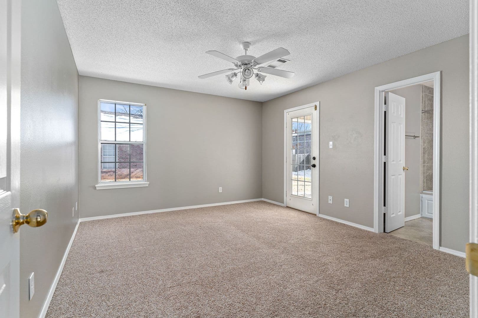 Fort Smith House: 5802 Park Valley Cir.