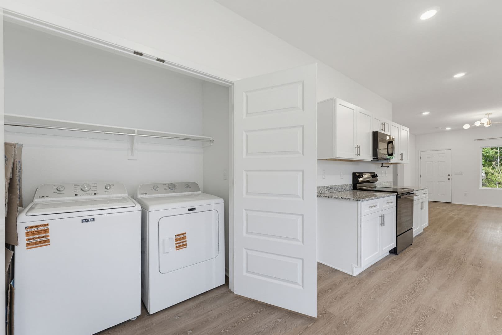 Fayetteville House: 3258 S Bayou Alley
