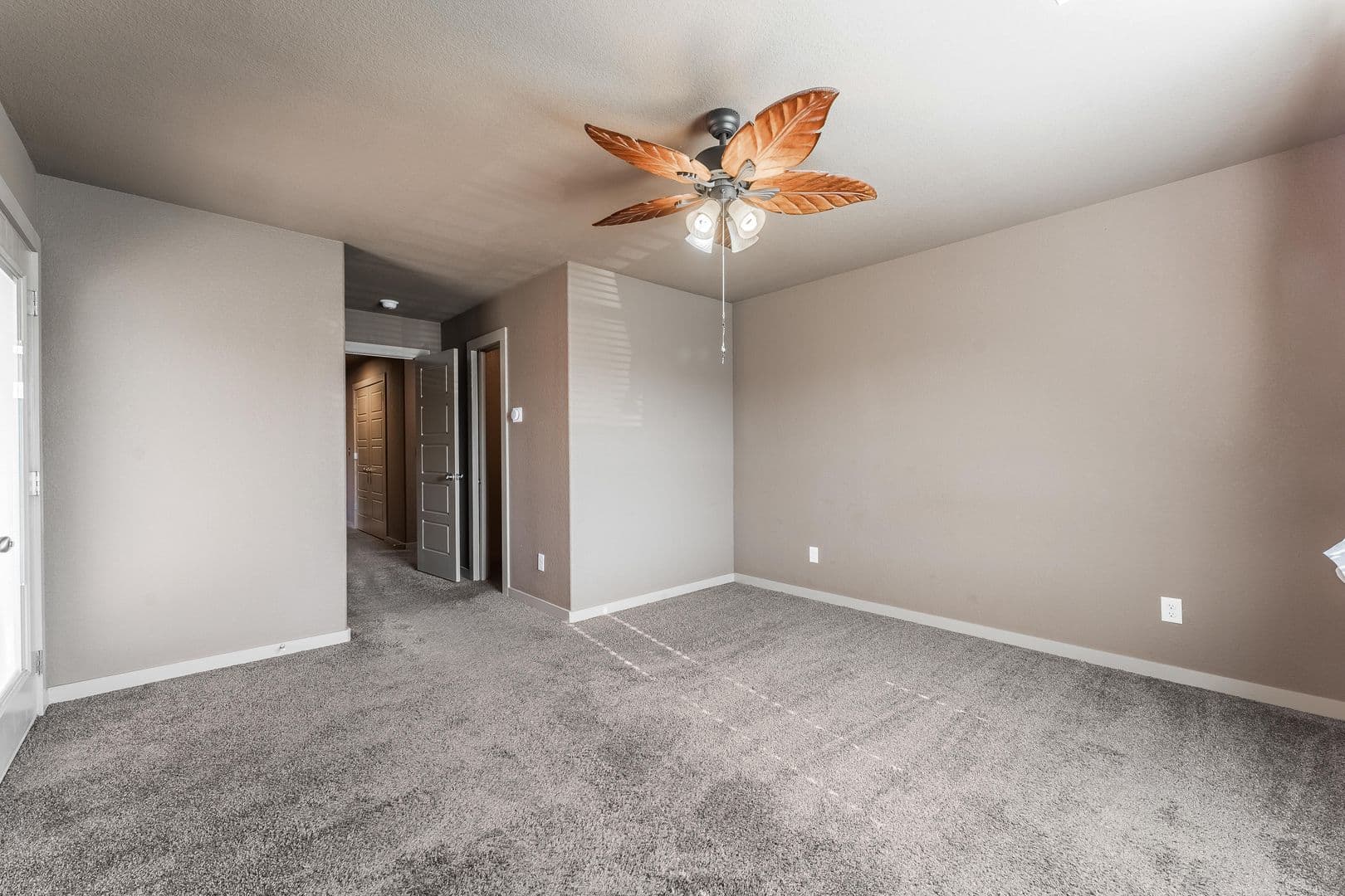 Bentonville House: 3814 SW Peachwood Drive