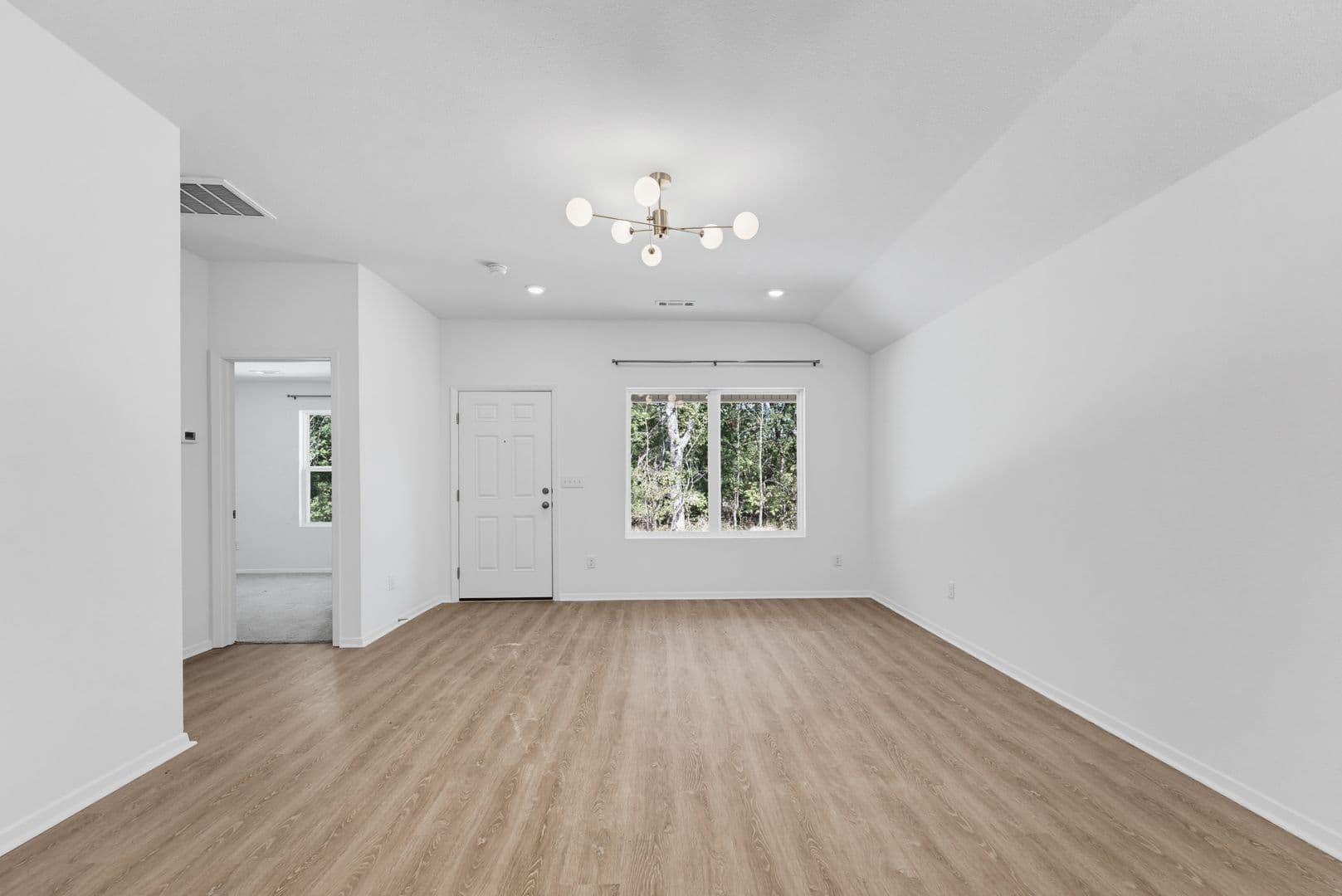 Fayetteville House: 3258 S Bayou Alley