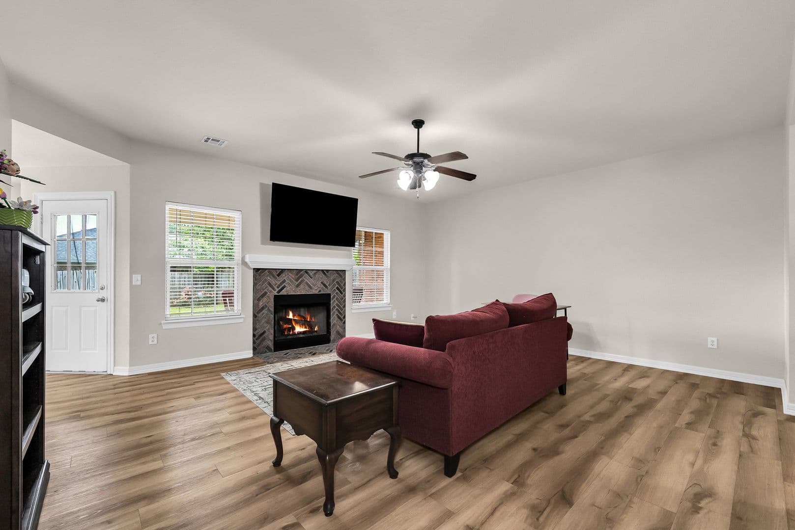 Centerton House: 511 Dewberry Lane