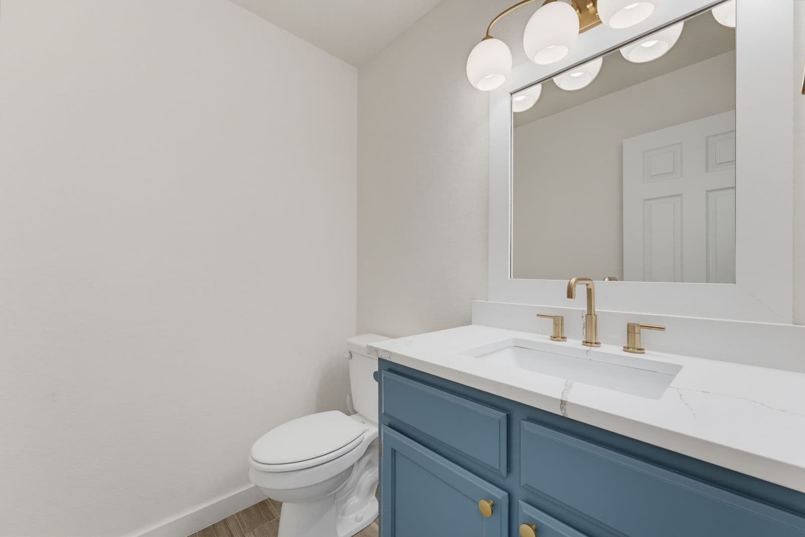 Fayetteville House: 1796 W Berry Street