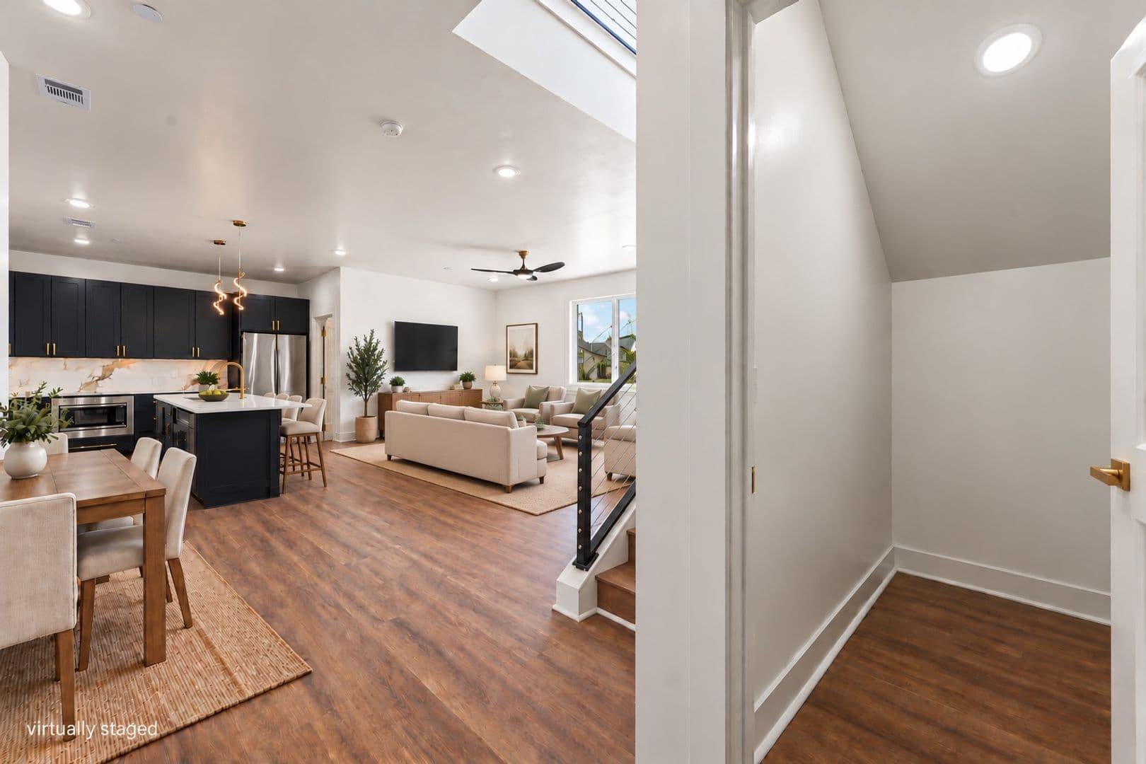 Rogers House: 2611 W BERKELEY AVE