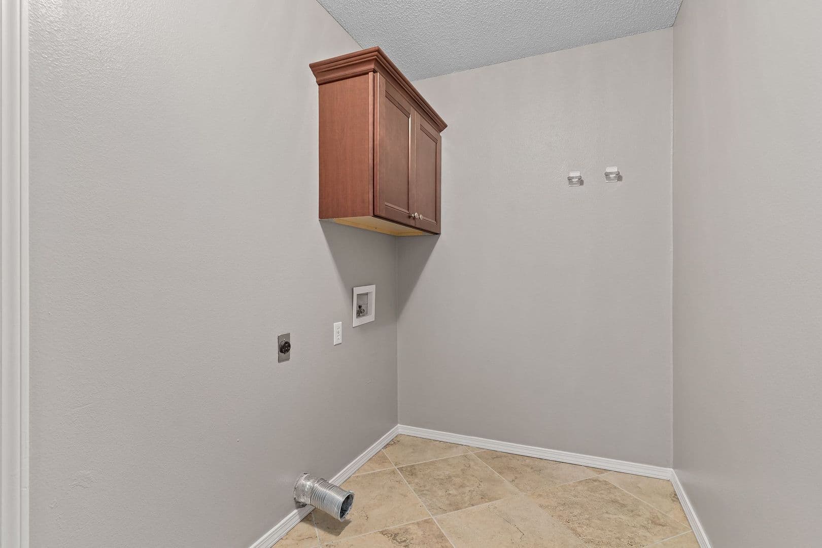 Fort Smith House: 5802 Park Valley Cir.