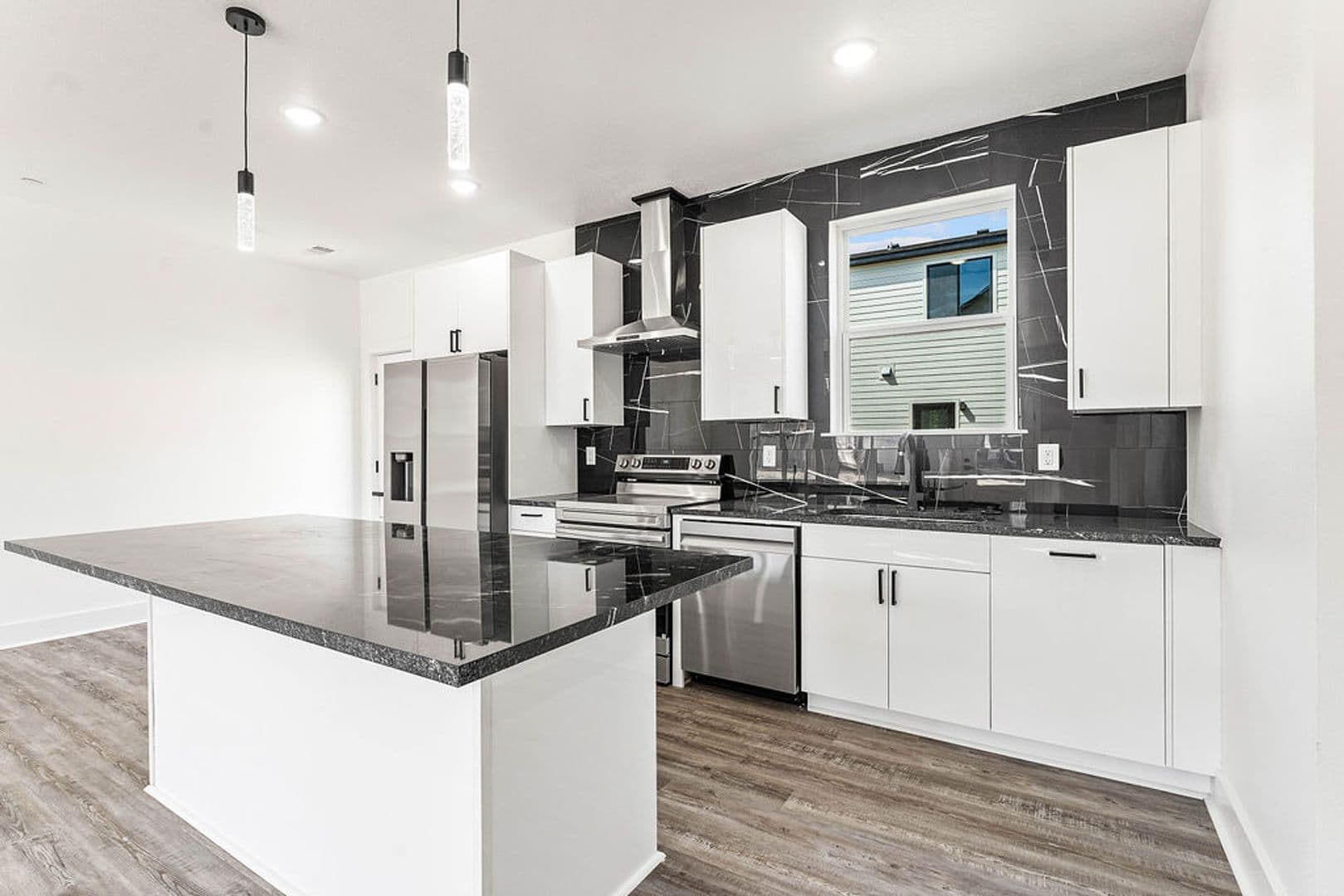 Rogers House: 2601 W BERKELEY AVE