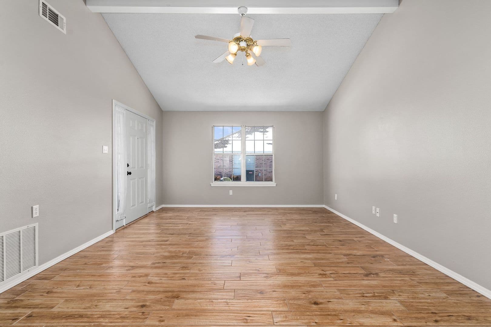 Fort Smith House: 5802 Park Valley Cir.