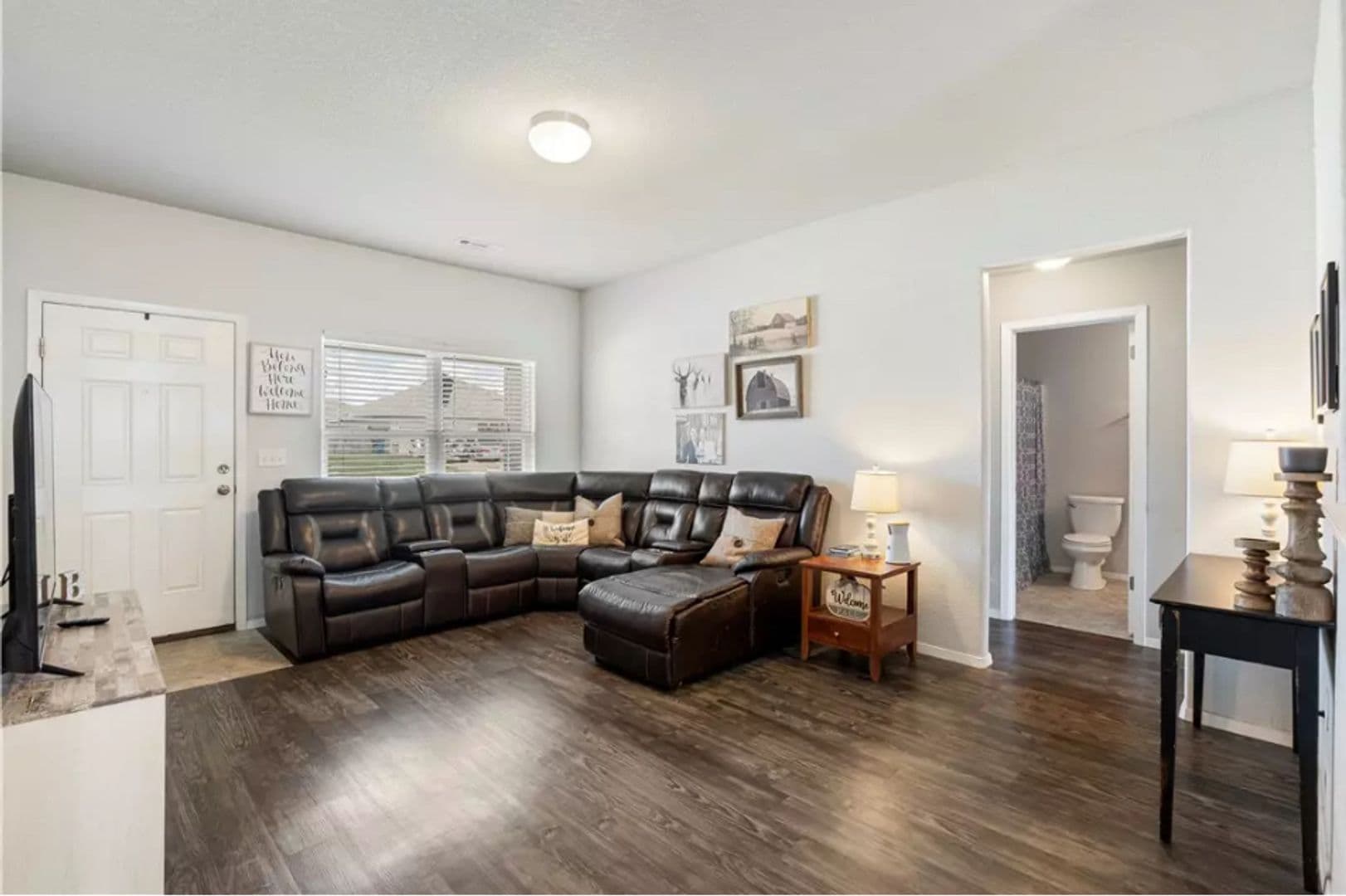Bentonville House: 801 NW 68th Avenue