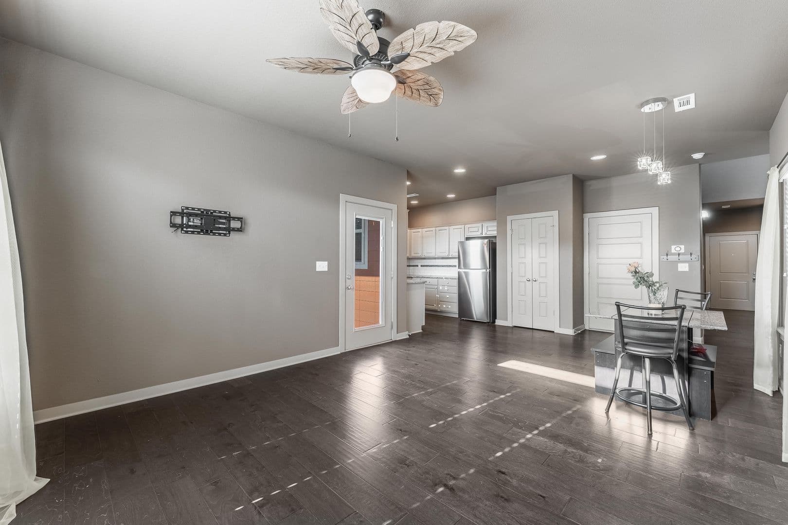 Bentonville House: 3814 SW Peachwood Drive