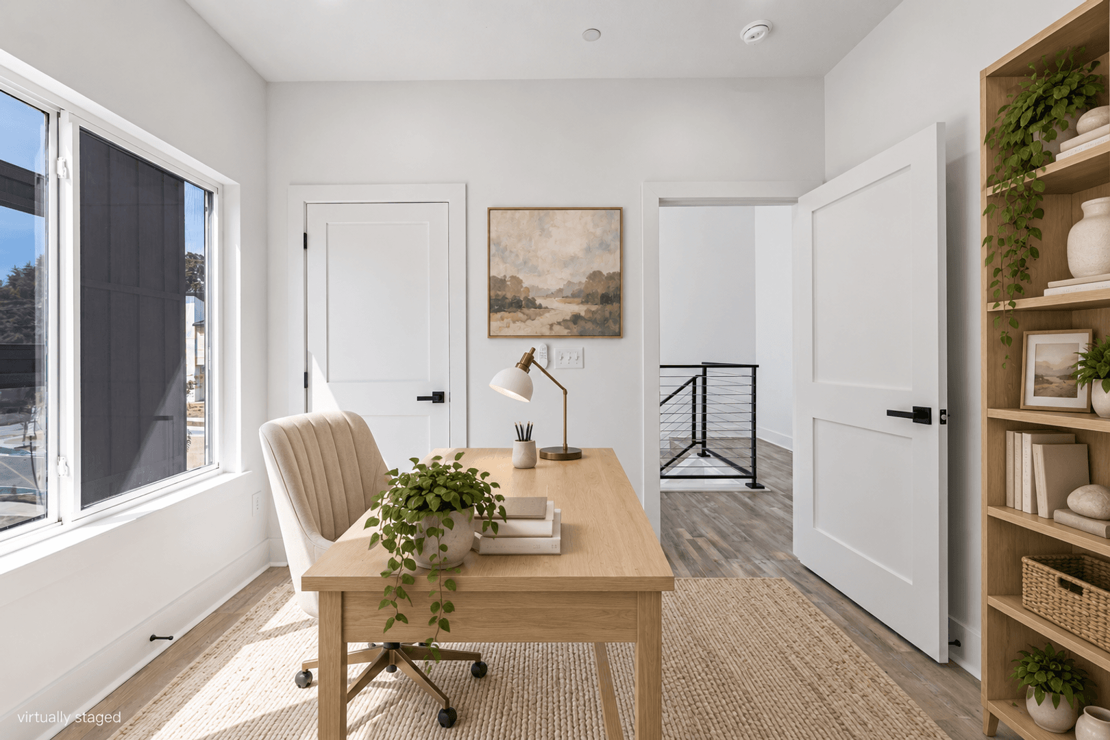 Rogers House: 2600 W BONNIE LN