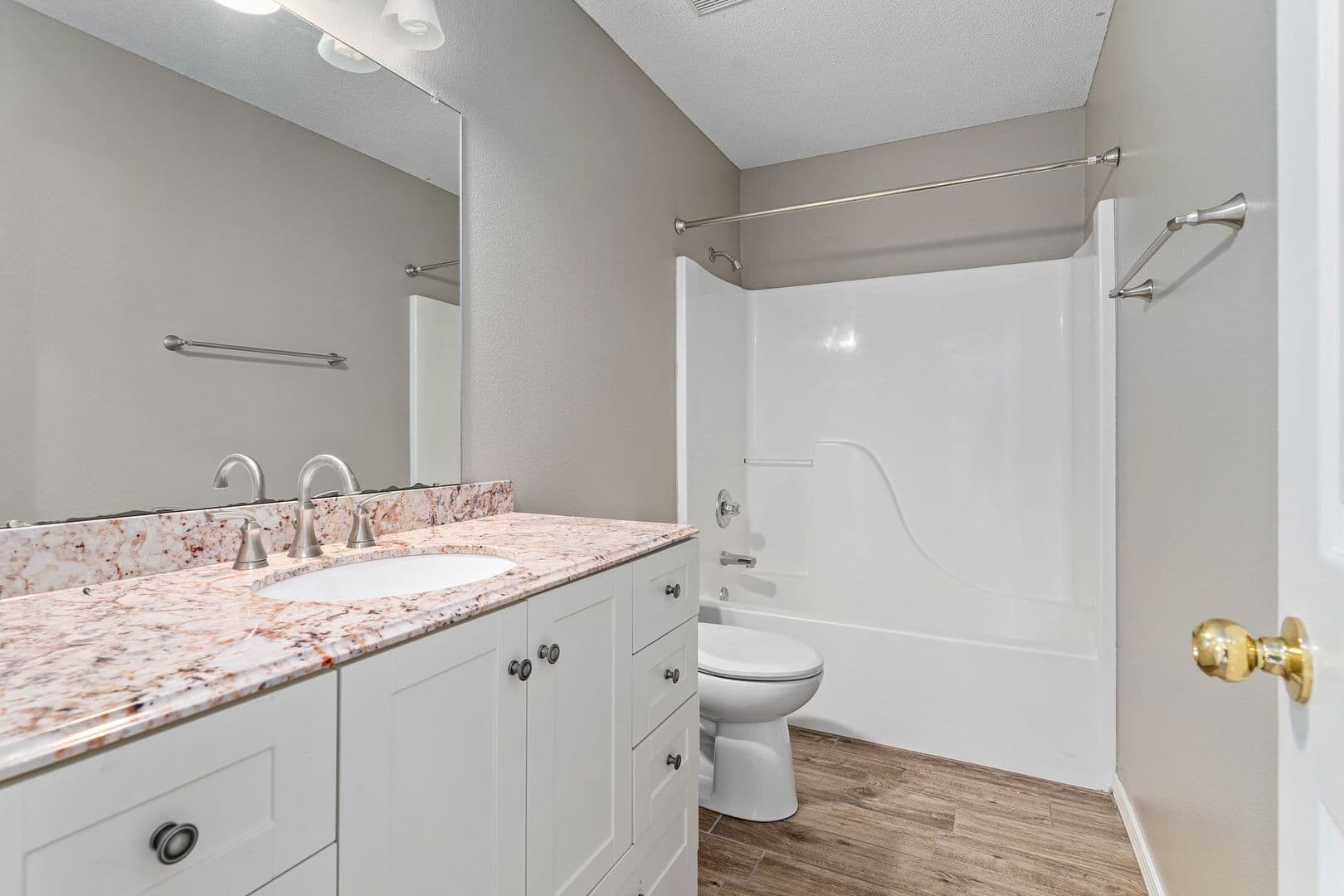 Fort Smith House: 5802 Park Valley Cir.