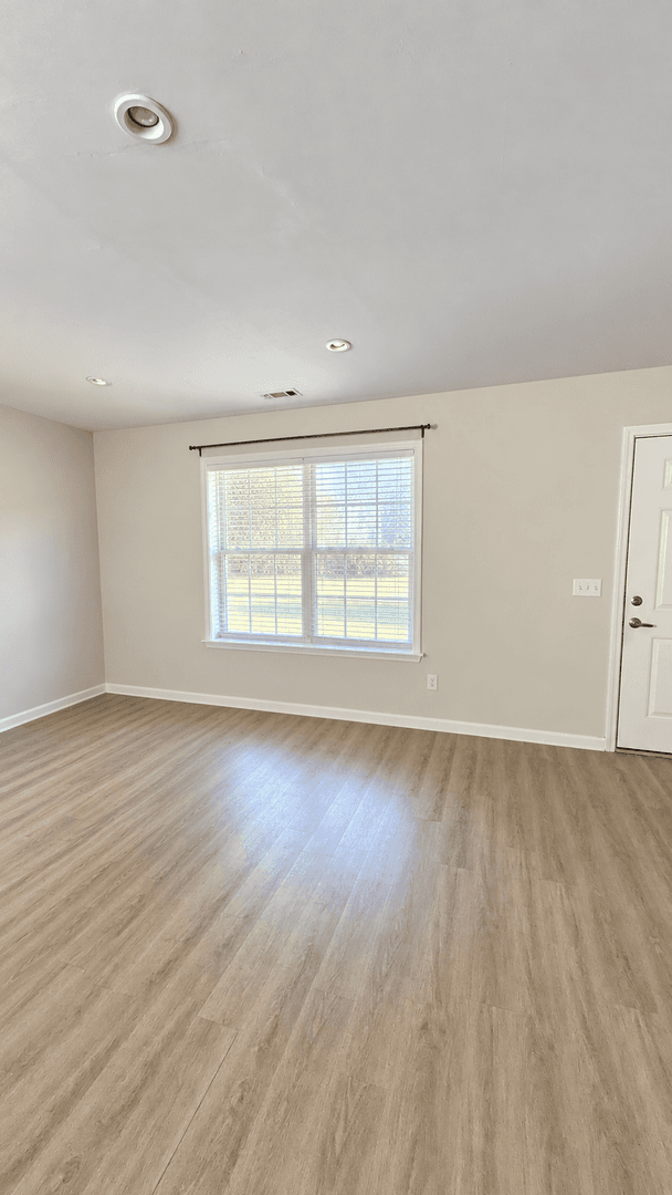 Bentonville House: 2504 Parkcrest Drive