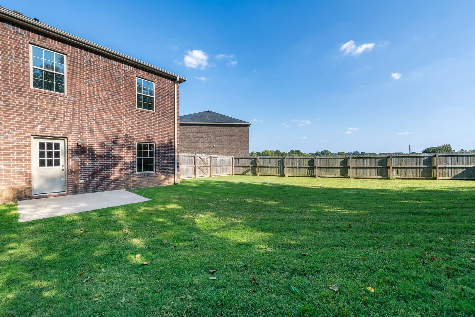 Gravette House: 842 Baker Street NW