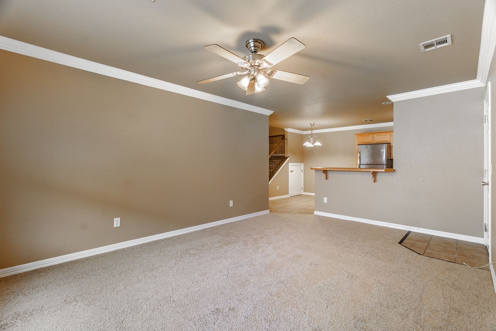 Fayetteville House: 56 S. Woodsprings Drive