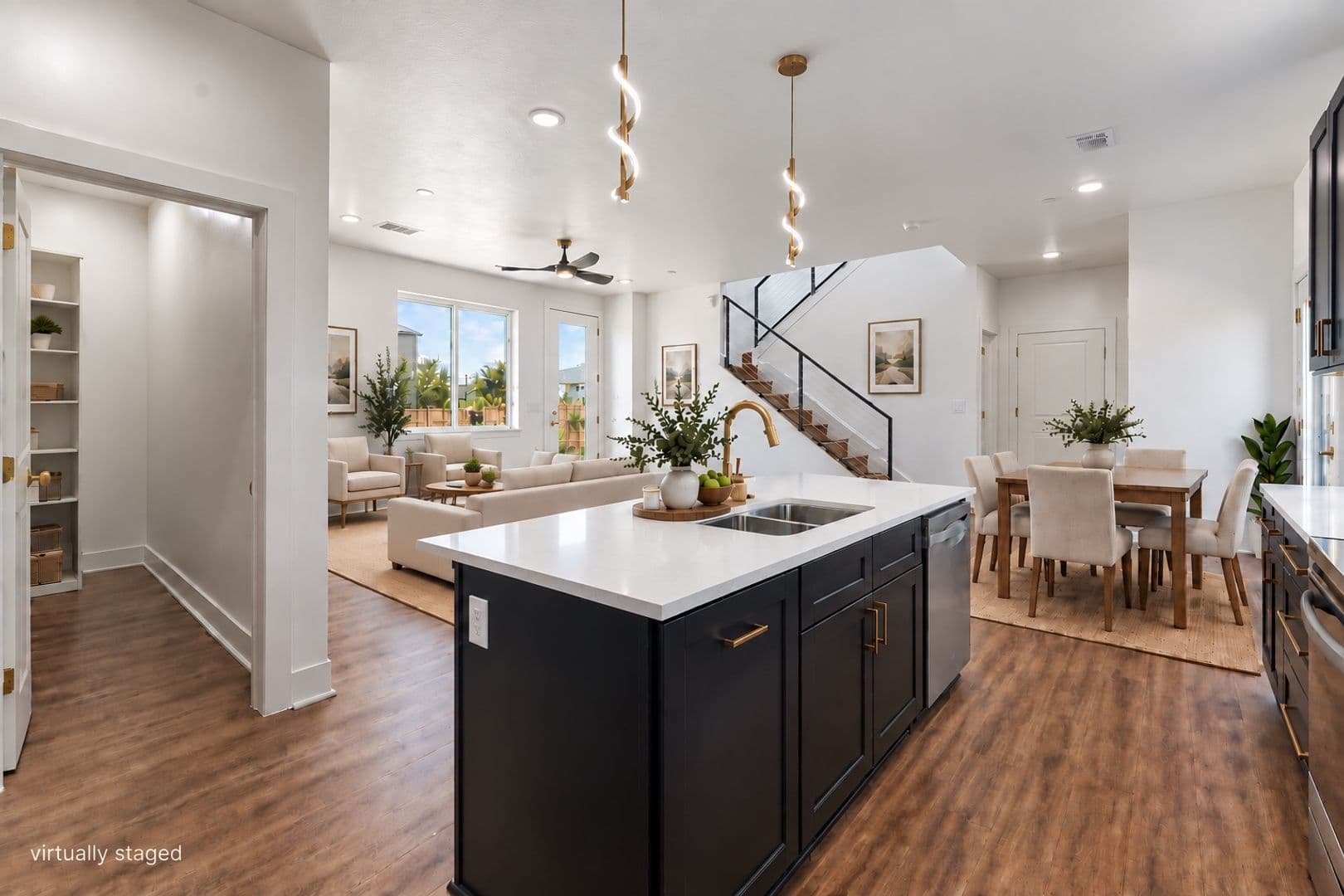 Rogers House: 2611 W BERKELEY AVE