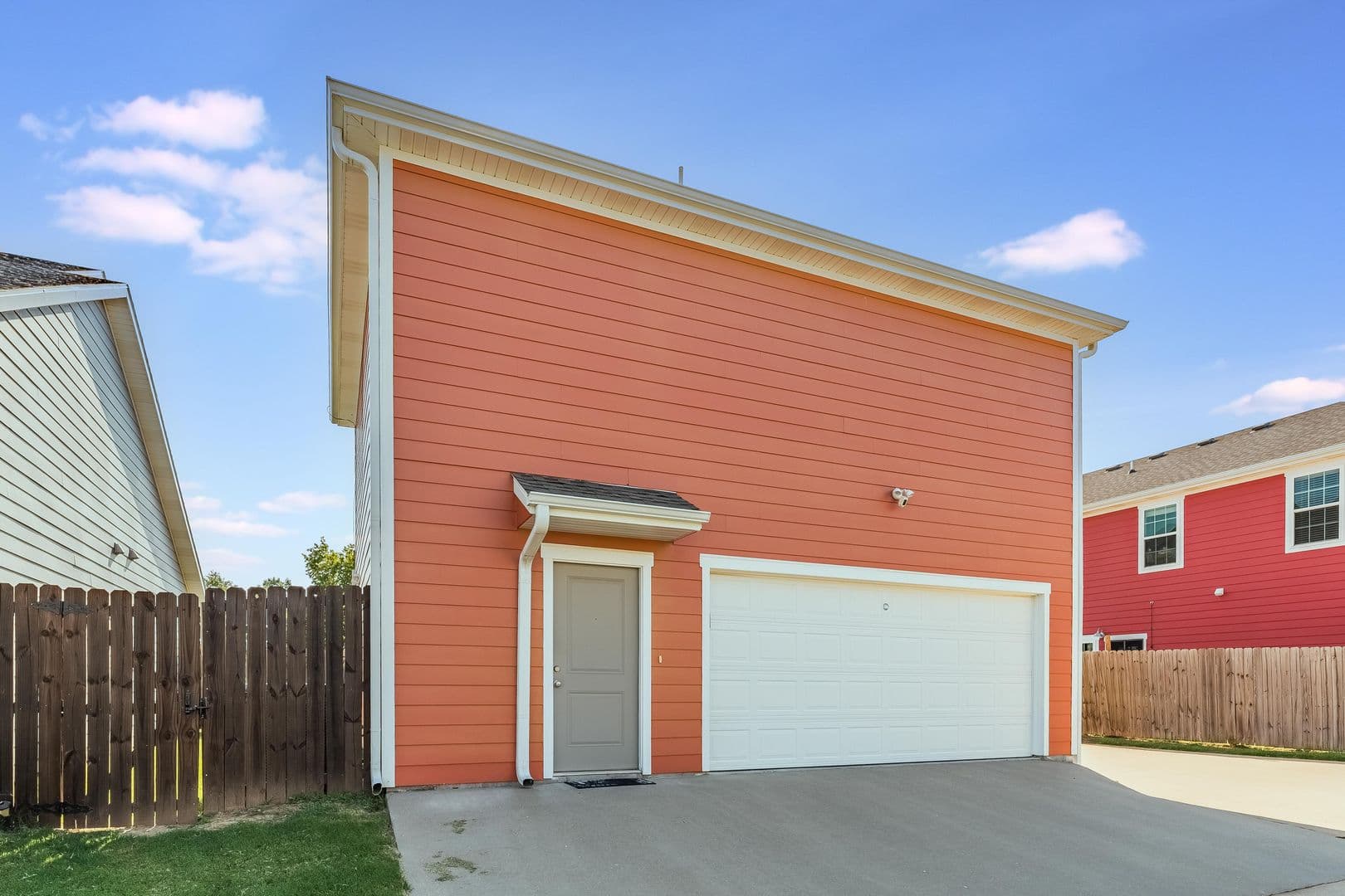 Bentonville House: 3814 SW Peachwood Drive