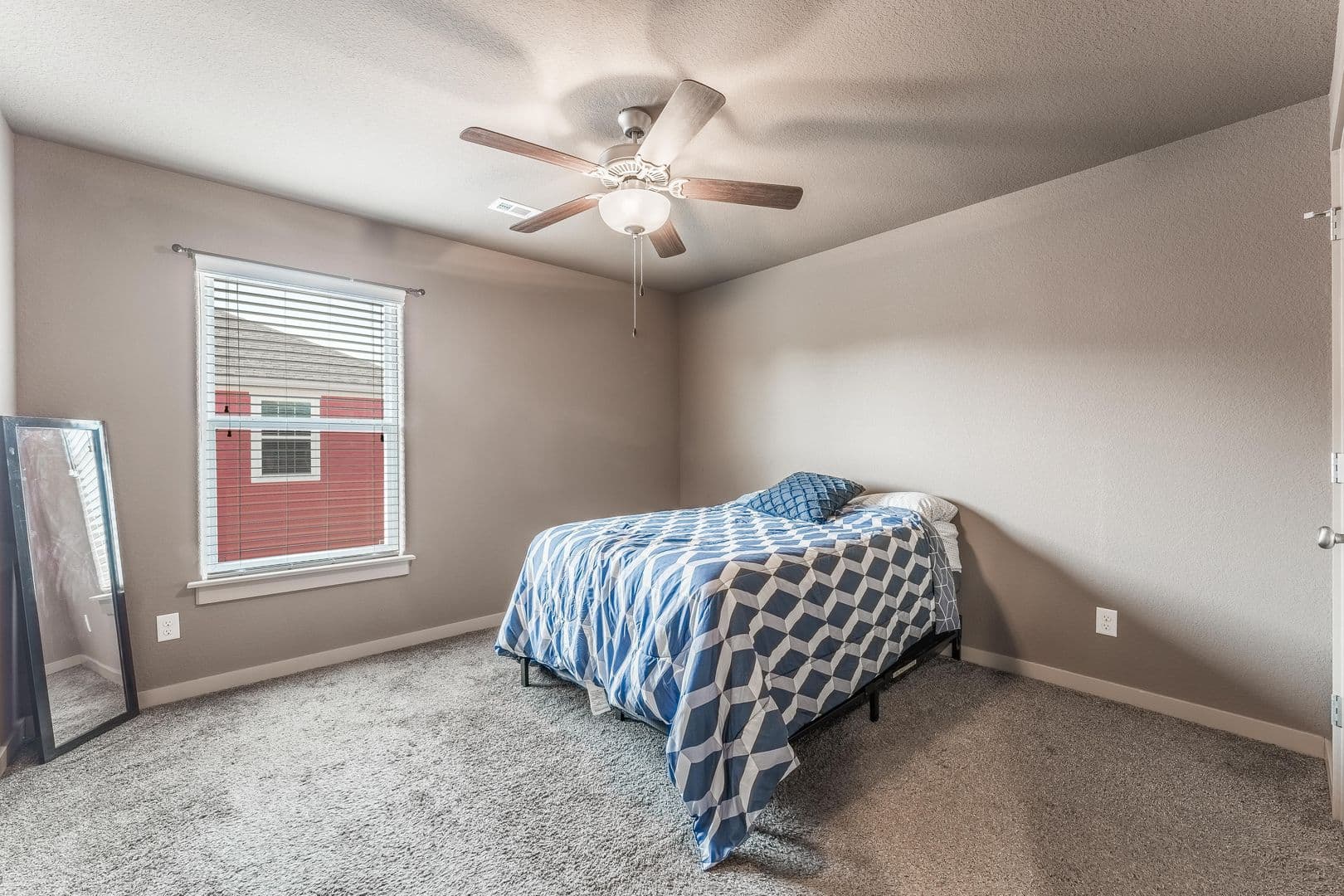 Bentonville House: 3814 SW Peachwood Drive