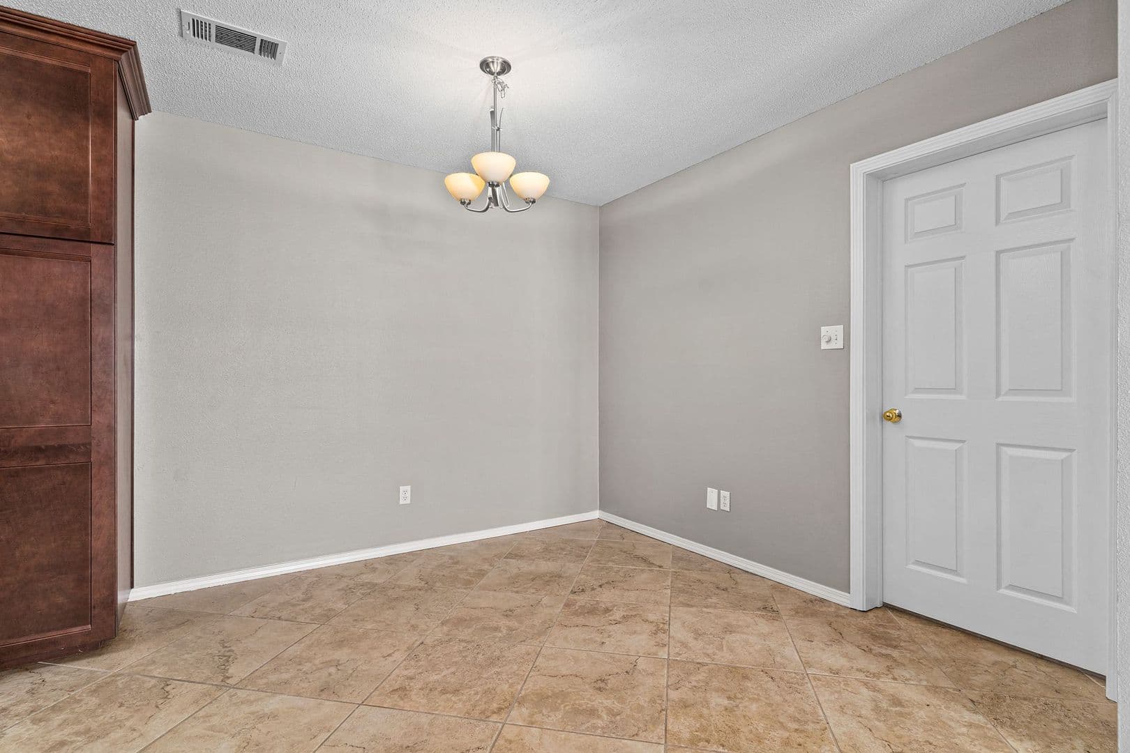 Fort Smith House: 5802 Park Valley Cir.