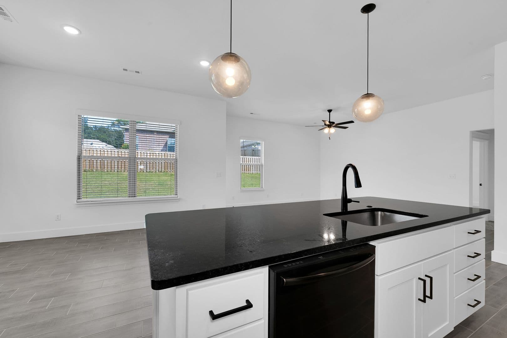 Centerton House: 1410 Emmerson St