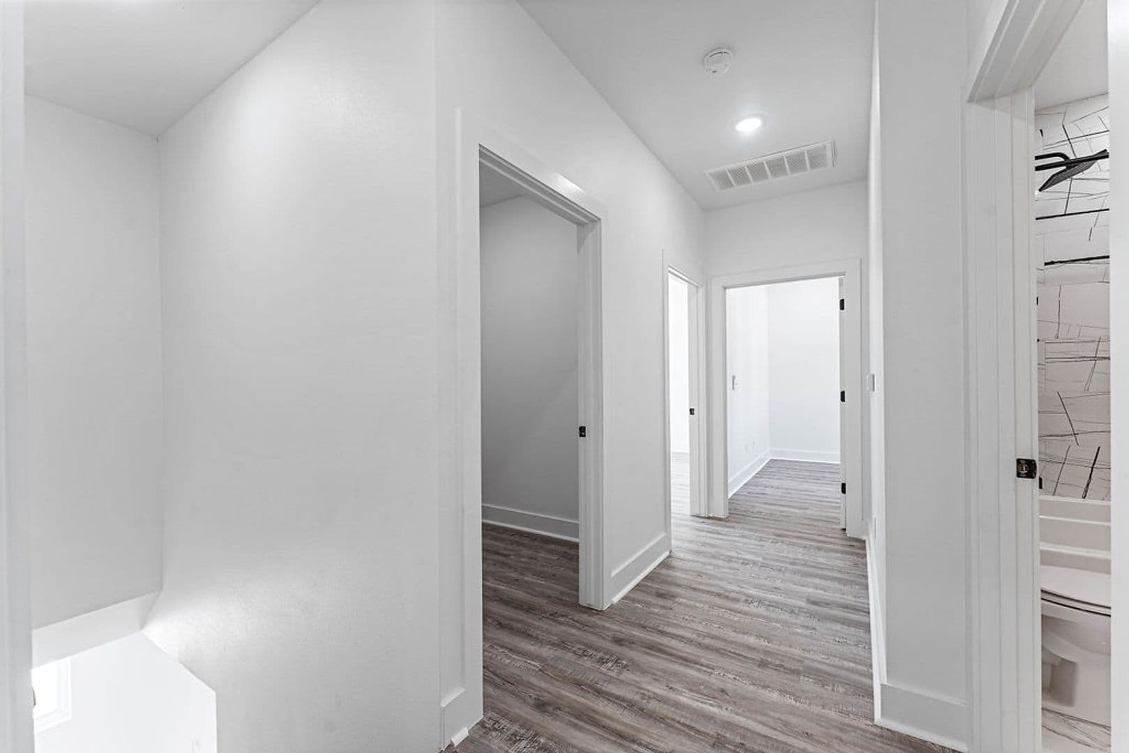 Rogers House: 2601 W BERKELEY AVE