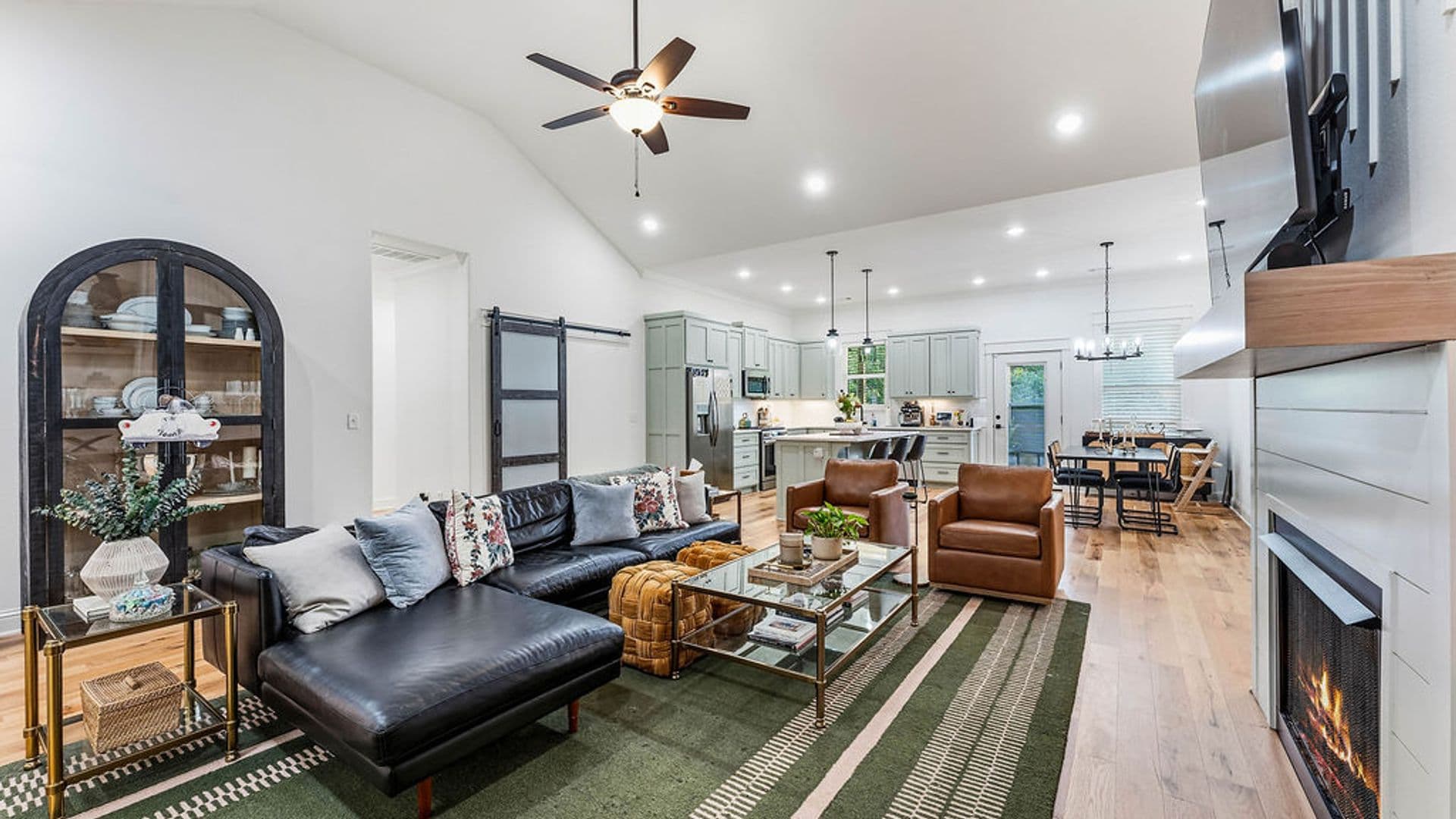 Bella Vista House: 49 Argyll Drive