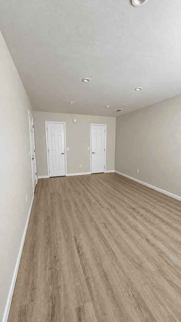Bentonville House: 2504 Parkcrest Drive