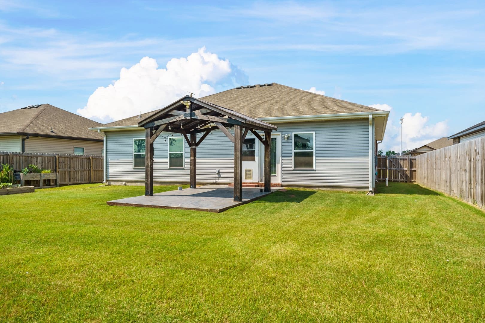 Centerton House: 241 Williams Court